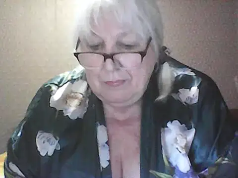 Snapshot of Alexia64231 chatting on 05/11/26, 03:07 Alexia64231 online show from 05/11/26, 03:07
