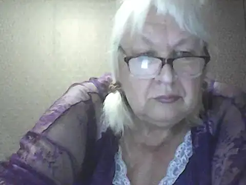 Snapshot of Alexia64231 chatting on 05/26/26, 12:50 Alexia64231 online show from 05/26/26, 12:50