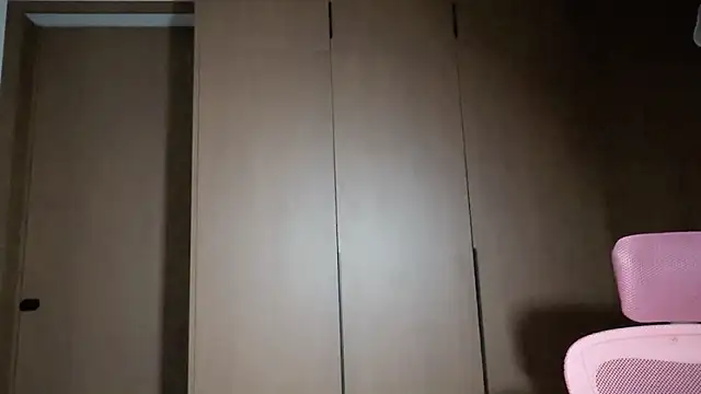 Lilium-520 online show from 12/20/25, 12:34