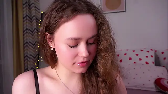 Snapshot of SusannaScholler chatting on 04/09/26, 10:15 SusannaScholler online show from 04/09/26, 10:15