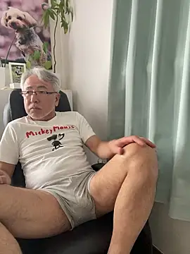 Snapshot of gholly2007 chatting on 04/07/26, 02:56 gholly2007 online show from 04/07/26, 02:56