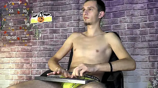 AxelMassimo online show from 10/26/25, 03:56