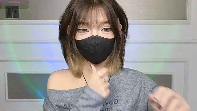      Panda      online show from 04/13/26, 10:37