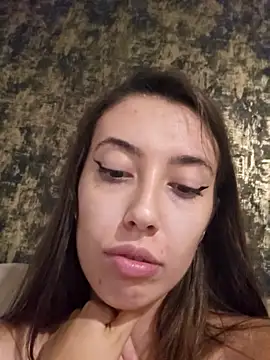 Virgin Pussy Horny online show from 10/09/25, 06:06