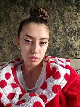 Virgin Pussy Horny online show from 11/18/25, 08:52