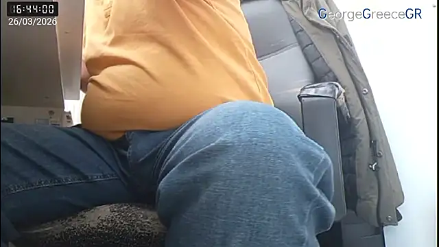 Snapshot of GeorgeGreece2025 chatting on 03/26/26, 02:44 GeorgeGreece2025 online show from 03/26/26, 02:44