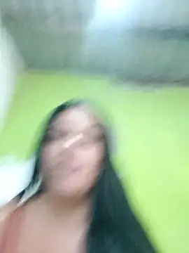 biancaalvess online show from 04/15/26, 06:37