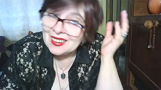 VeronicaGold511 online show from 02/11/26, 05:45