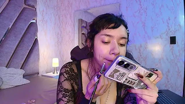 Snapshot of redd_pandaa chatting on 05/10/26, 03:44 redd pandaa online show from 05/10/26, 03:44