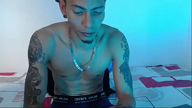 Snapshot of Daniel_laverde chatting on 09/12/25, 07:03 Daniel laverde online show from 09/12/25, 07:03