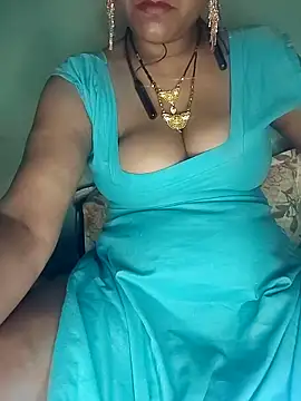 Snapshot of Hotty-Monaa chatting on 09/22/25, 04:53 Hotty-Monaa online show from 09/22/25, 04:53