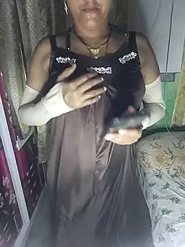 Snapshot of Hotty-Monaa chatting on 09/25/25, 05:05 Hotty-Monaa online show from 09/25/25, 05:05