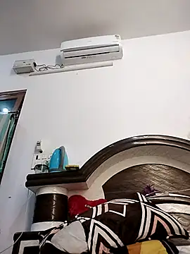 Snapshot of Cute-Janvi20 chatting on 12/19/25, 06:20 Cute-Janvi20 online show from 12/19/25, 06:20