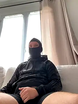 HommeSecret- online show from 09/27/25, 11:59