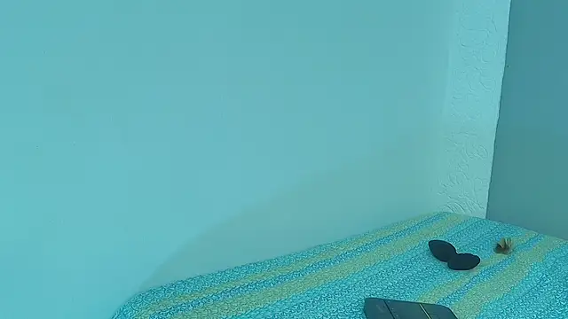 Snapshot of celeste111 chatting on 10/19/25, 05:24 celeste111 online show from 10/19/25, 05:24