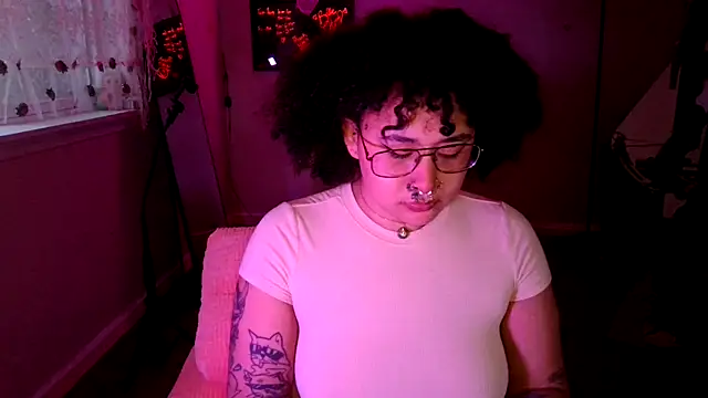 belle honey online show from 11/04/25, 10:09