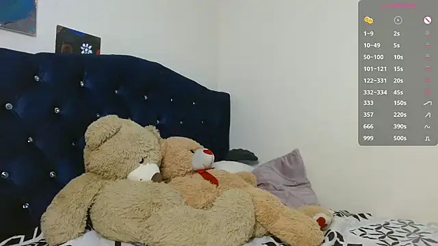 Snapshot of vikysexy283 chatting on 11/08/25, 01:28 vikysexy283 online show from 11/08/25, 01:28