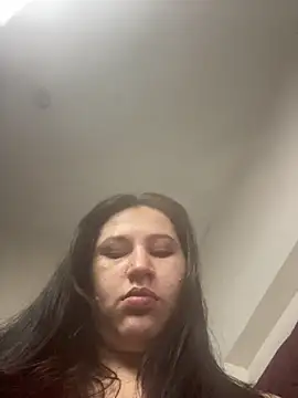 Snapshot of victoriadaniela chatting on 11/15/25, 05:16 victoriadaniela online show from 11/15/25, 05:16