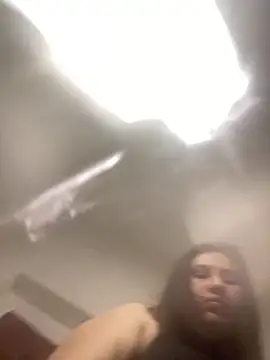 Snapshot of victoriadaniela chatting on 12/04/25, 02:32 victoriadaniela online show from 12/04/25, 02:32