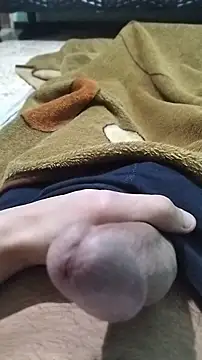 Snapshot of niiyak_dz_2000 chatting on 11/25/25, 02:39 niiyak dz 2000 online show from 11/25/25, 02:39