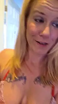Snapshot of RhondaRump chatting on 07/16/26, 03:07 RhondaRump online show from 07/16/26, 03:07