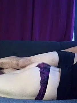  Little Sweatie  online show from 11/30/25, 04:27