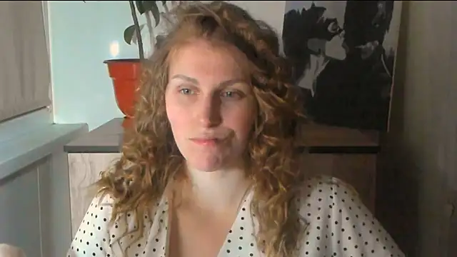 Snapshot of JuliaMuuun chatting on 03/24/26, 07:19 JuliaMuuun online show from 03/24/26, 07:19