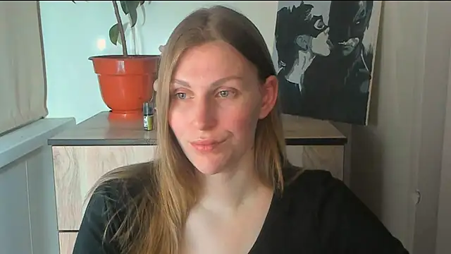 Snapshot of JuliaMuuun chatting on 04/02/26, 09:34 JuliaMuuun online show from 04/02/26, 09:34