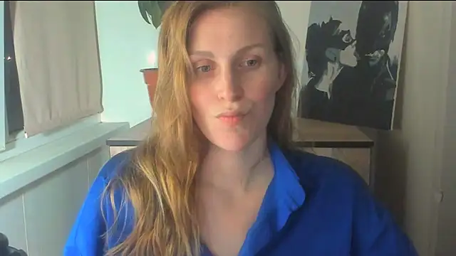 Snapshot of JuliaMuuun chatting on 04/18/26, 06:56 JuliaMuuun online show from 04/18/26, 06:56