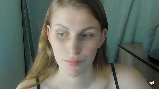 JuliaMuuun online show from 06/24/26, 09:47