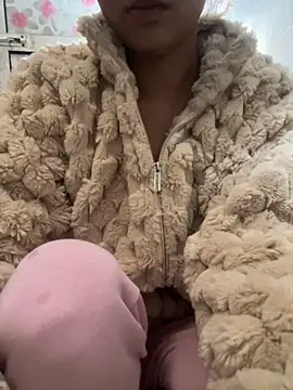 Snapshot of Sandhya_77 chatting on 11/11/25, 05:18 Sandhya 77 online show from 11/11/25, 05:18