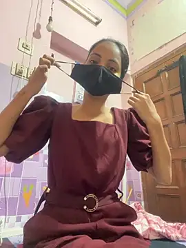 Snapshot of Sandhya_77 chatting on 11/26/25, 05:52 Sandhya 77 online show from 11/26/25, 05:52