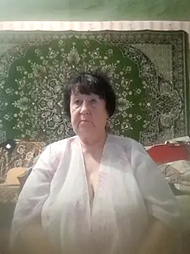 Snapshot of CrystalLime6411 chatting on 09/12/25, 02:28 CrystalLime6411 online show from 09/12/25, 02:28