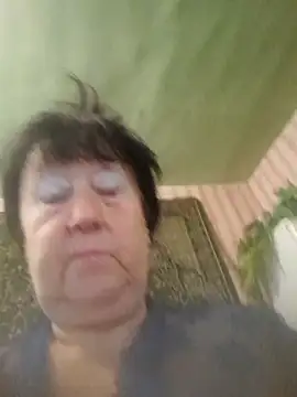 Snapshot of CrystalLime6411 chatting on 09/14/25, 08:13 CrystalLime6411 online show from 09/14/25, 08:13