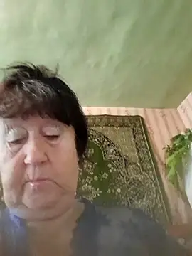 Snapshot of CrystalLime6411 chatting on 09/22/25, 06:37 CrystalLime6411 online show from 09/22/25, 06:37