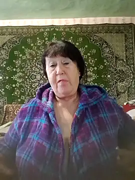 Snapshot of CrystalLime6411 chatting on 09/25/25, 06:17 CrystalLime6411 online show from 09/25/25, 06:17