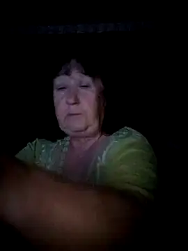 Snapshot of CrystalLime6411 chatting on 09/30/25, 09:31 CrystalLime6411 online show from 09/30/25, 09:31