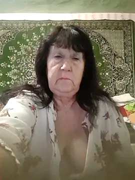 Snapshot of CrystalLime6411 chatting on 10/02/25, 04:52 CrystalLime6411 online show from 10/02/25, 04:52