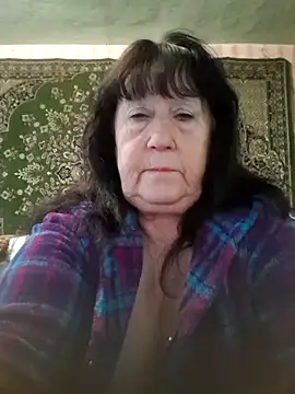 Snapshot of CrystalLime6411 chatting on 10/08/25, 05:05 CrystalLime6411 online show from 10/08/25, 05:05