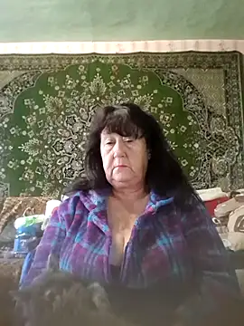 Snapshot of CrystalLime6411 chatting on 10/15/25, 11:54 CrystalLime6411 online show from 10/15/25, 11:54