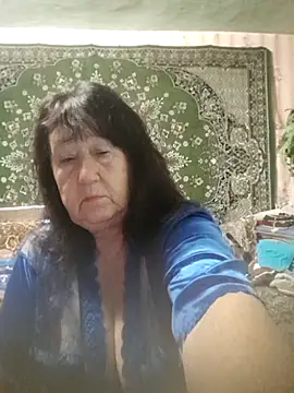 Snapshot of CrystalLime6411 chatting on 10/16/25, 10:11 CrystalLime6411 online show from 10/16/25, 10:11