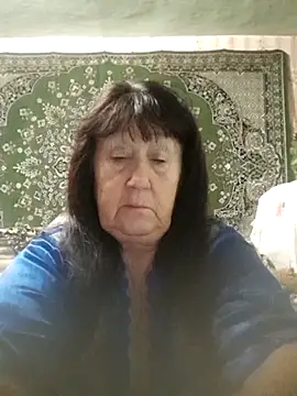 Snapshot of CrystalLime6411 chatting on 11/01/25, 04:31 CrystalLime6411 online show from 11/01/25, 04:31