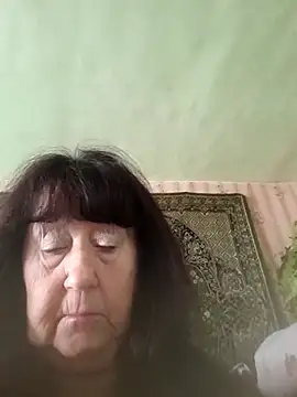 Snapshot of CrystalLime6411 chatting on 11/03/25, 09:10 CrystalLime6411 online show from 11/03/25, 09:10