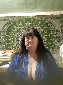 Snapshot of CrystalLime6411 chatting on 11/07/25, 06:19 CrystalLime6411 online show from 11/07/25, 06:19