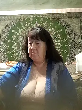 Snapshot of CrystalLime6411 chatting on 11/16/25, 07:41 CrystalLime6411 online show from 11/16/25, 07:41