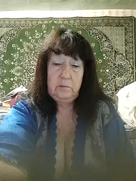 Snapshot of CrystalLime6411 chatting on 11/21/25, 10:19 CrystalLime6411 online show from 11/21/25, 10:19