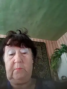 Snapshot of CrystalLime6411 chatting on 11/22/25, 12:15 CrystalLime6411 online show from 11/22/25, 12:15