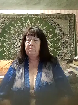 Snapshot of CrystalLime6411 chatting on 11/23/25, 05:29 CrystalLime6411 online show from 11/23/25, 05:29