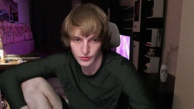 Snapshot of Playersuperstar chatting on 04/12/26, 08:25 Playersuperstar online show from 04/12/26, 08:25