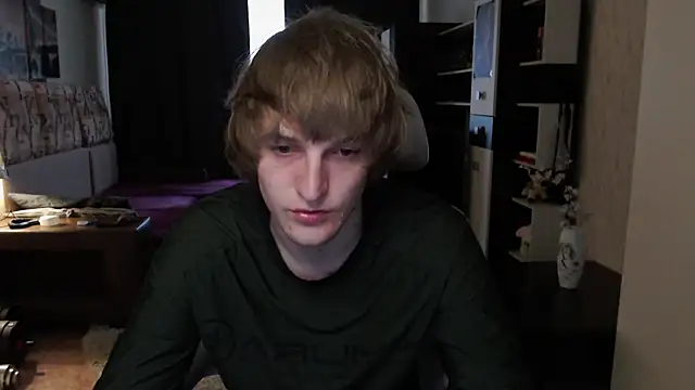 Snapshot of Playersuperstar chatting on 04/17/26, 02:31 Playersuperstar online show from 04/17/26, 02:31